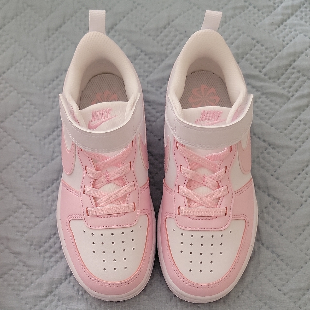 12c Nike Kids Sneakers in Pink and White